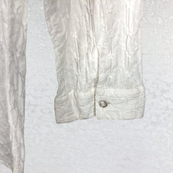 Liz Claiborne First Issue White Lace V-Neck Long Sleeve Button-Up Blouse Size M - Picture 5 of 9